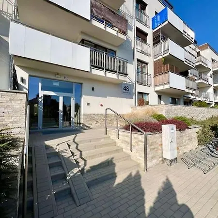 Apartstars Powstancow #17 *