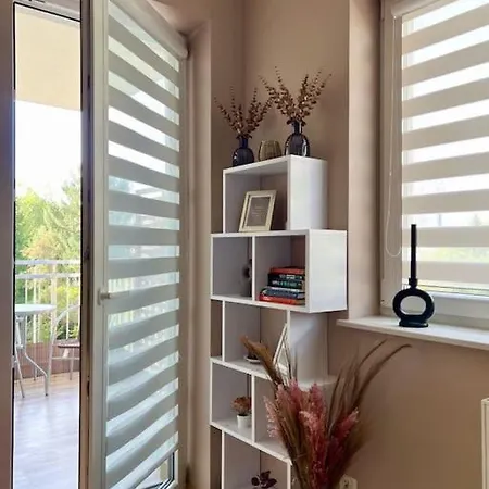 Daire Apartstars Powstancow #17