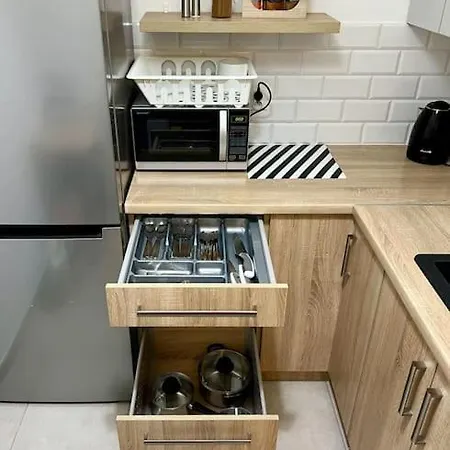 Apartstars Powstancow #17