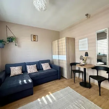 Apartstars Powstancow #17 Апартаменты