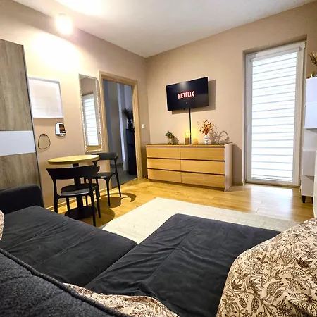 Apartstars Powstancow #17 Rzeszow