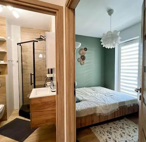 Daire Apartstars Powstancow #17 *