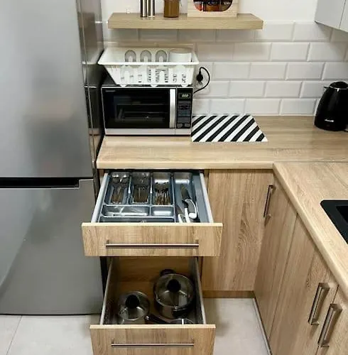 Apartstars Powstancow #17