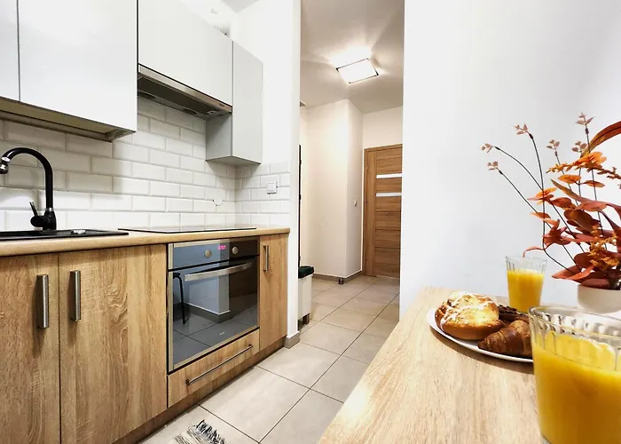 Apartstars Powstancow #17 Daire *